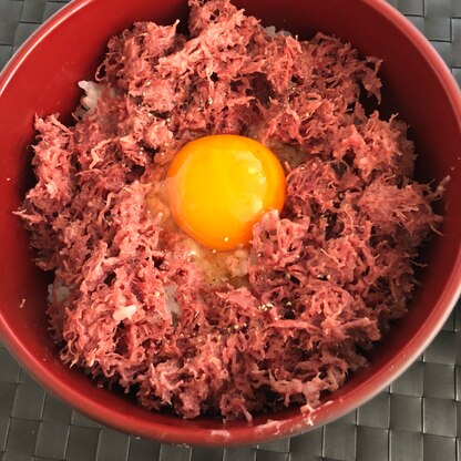 5分で簡単！コンビーフ丼